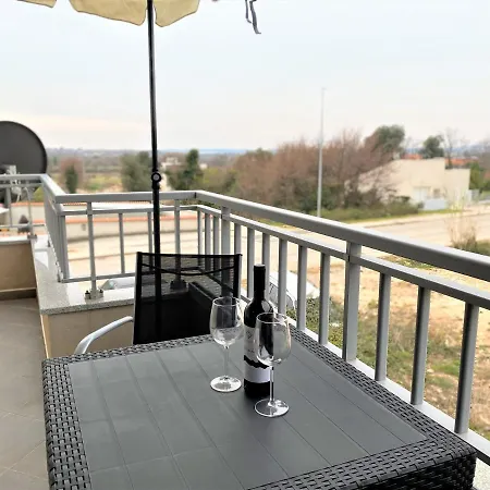 Luxus Auf 2 Etagen 3br! +netflix +high-end Ausstattung *