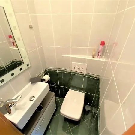 Luxus Auf 2 Etagen 3br! +netflix +high-end Ausstattung Apartmán