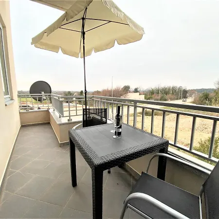 Luxus Auf 2 Etagen 3br! +netflix +high-end Ausstattung Apartmán *