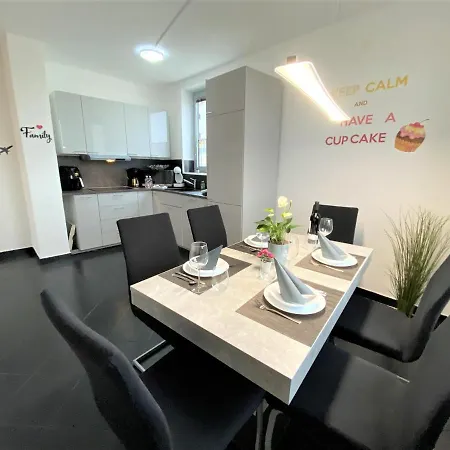 Luxus Auf 2 Etagen 3br! +netflix +high-end Ausstattung Apartmán *